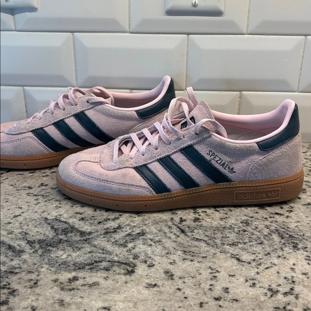 Adidas Pink Suede Spezial with navy Stripes size 9 - Picture 7 of 13